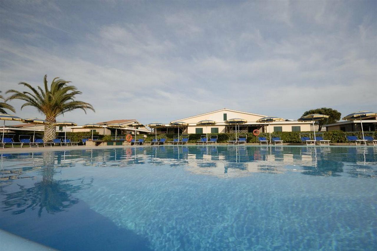 Villaggio Turistico La Cecinella Marina di Cecina Bagian luar foto